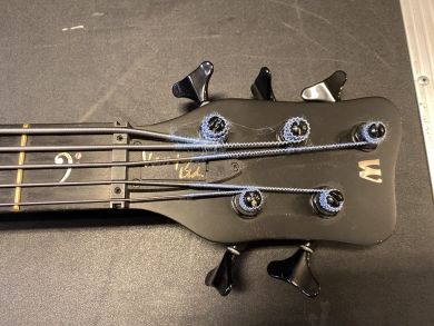WARWICK VAMPYRE LTD 5-STRING 2006