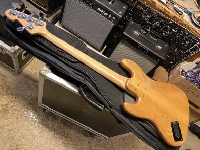 SANDBERG CALIFORNIA 5-STG FRETLESS