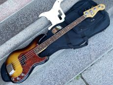 FENDER STANDARD PRECISION BASS 2014