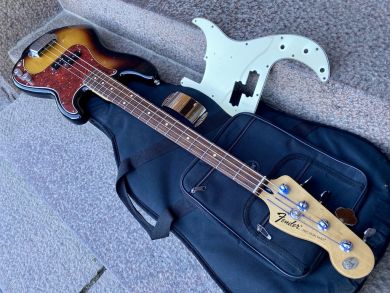 FENDER STANDARD PRECISION BASS 2014
