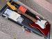 FENDER AMERICAN VINTAGE II 1965 STRATOCASTER, Candy Apple RedFENDER AMERICAN VINTAGE II 1961 STRATOCASTER, Fiesta Red kopio 119665