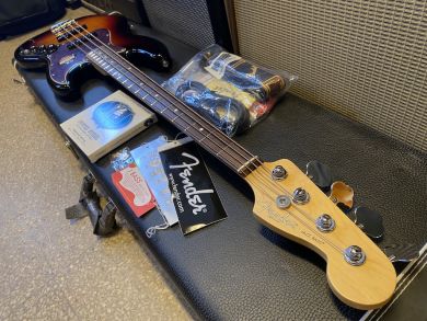 FENDER AMERICAN STANDARD JAZZ BASS 2014