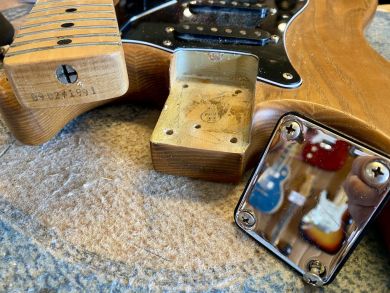 FENDER 25th ANNIVERSARY STRATOCASTER 1979