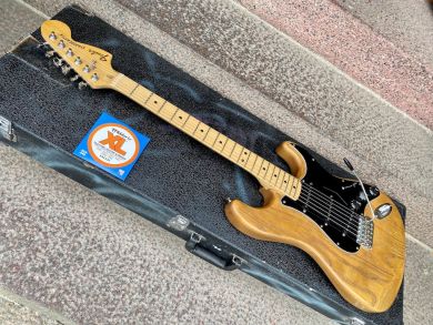 FENDER 25th ANNIVERSARY STRATOCASTER 1979