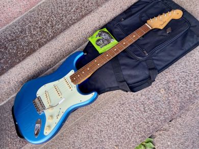 FENDER ROAD WORN 60´S STRATOCASTER 2021