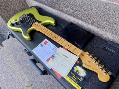 FENDER AMERICAN ULTRA II STRATOCASTER HSS 2024
