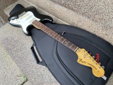 FENDER STRATOCASTER 74/76