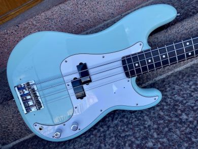 SQUIER CLASSIC VIBE 60´s PRECISION BASS