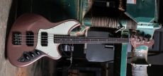 NOVO IVORUS BASS, Burgundy Mist