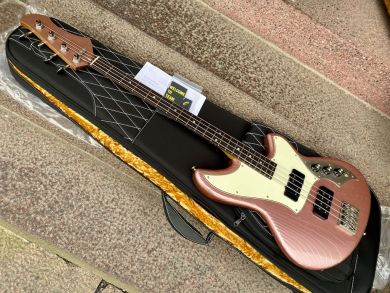 NOVO IVORUS BASS, Burgundy Mist