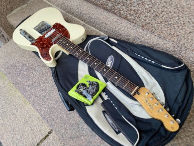 FENDER DELUXE NASHVILLE TELECASTER 2004