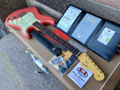 FENDER CUSTOM SHOP VINTAGE CUSTOM 1959 STRATOCASTER® NOS, Fiesta Red