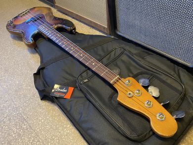 FENDER AMERICAN STANDARD PRECISION BASS 2013