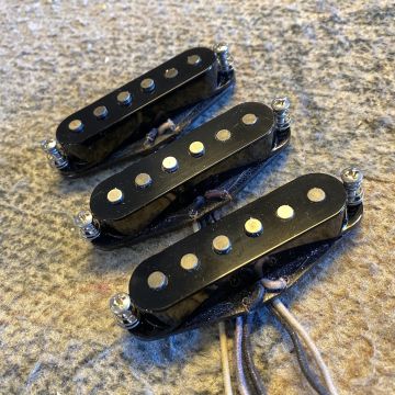 SEYMOUR DUNCAN ANTIQUITY TEXAS HOT STRAT SET