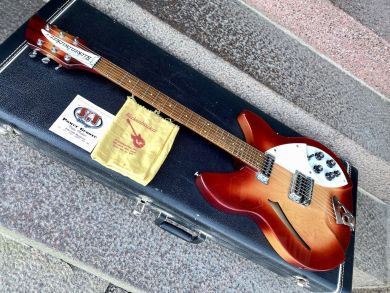 RICKENBACKER 330 1990
