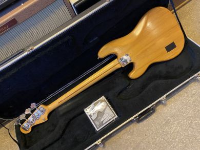 SQUIER JV PRECISION BASS 1983