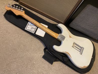 FENDER ROAD WORN 60´S STRATOCASTER 2010