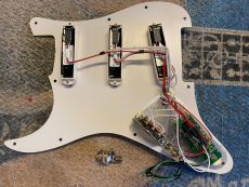 EMG DG20 PREWIRED STRAT PICKGUARD