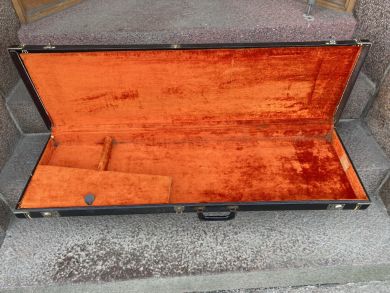 FENDER JAZZ BASS CASE 1967-1972