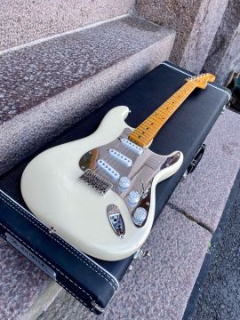 FENDER Nile Rodgers Hitmaker Stratocaster