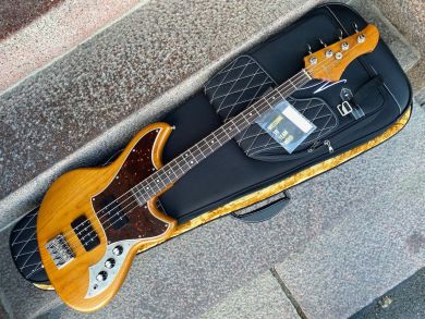 NOVO IVORUS BASS, Amber