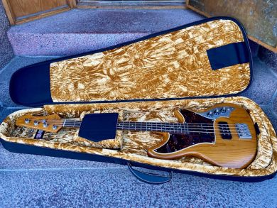 NOVO IVORUS BASS, Amber