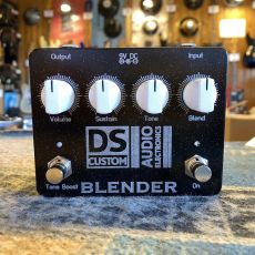 DS CUSTOM BLENDER