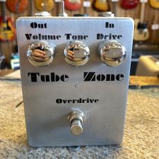 LOVEPEDAL 200lbs FUZZLOVEPEDAL 200lbs FUZZ kopio 120145