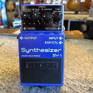 BOSS SY-1 SYNTHESIZER