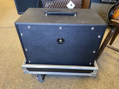SUHR 1X12 WITH CASE