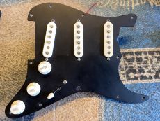 PREWIRED STRATOCASTER PICKGUARD