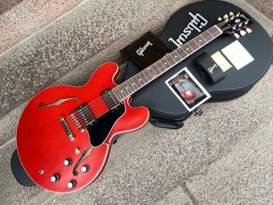 GIBSON ES-335 SATIN, Cherry Satin