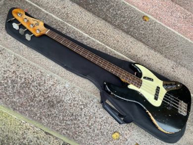 FENDER JAZZ BASS 1964