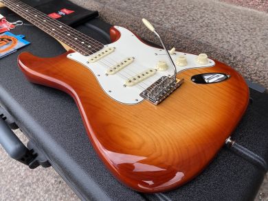 FENDER AMERICAN PROFESSIONAL STRATOCASTER 2019