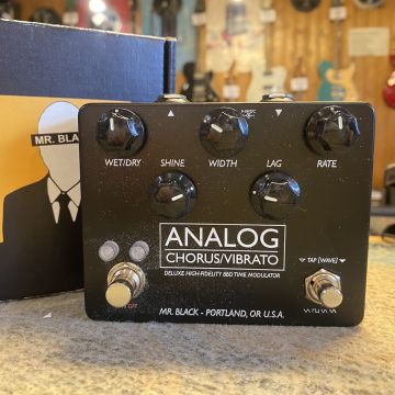 MR BLACK ANALOG CHORUS/VIBRATO