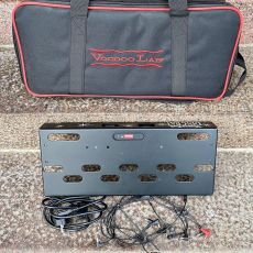 VOODOO LAB DINGBAT SMALL PEDALBOARD w/PEDAL POWER 2+ & GIGBAG