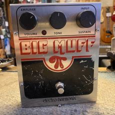 ELECTRO-HARMONIX BIG MUFF