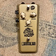 BODY AND SOUL INSTRUMENTS PSYCHEDELIC MACHINE SUPER FUZZ & UNIVIBE