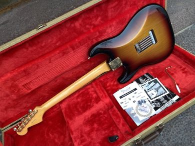 FENDER SRV STRATOCASTER 2007