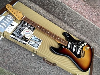 FENDER SRV STRATOCASTER 2007