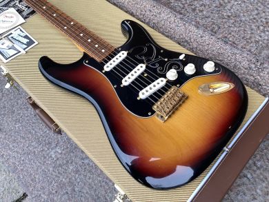 FENDER SRV STRATOCASTER 2007