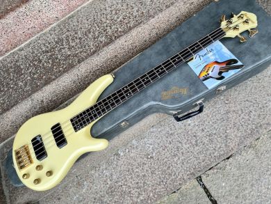 IBANEZ MC2924 MUSICIAN BASS 1986