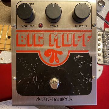 ELECTRO-HARMONIX BIG MUFF 2013