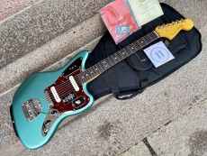 FENDER AMERICAN PROFESSIONAL CLASSIC JAGUAR, Faded Sherwood Green Metallic