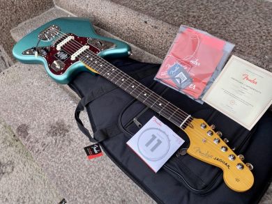 FENDER AMERICAN PROFESSIONAL CLASSIC JAGUAR, Faded Sherwood Green Metallic