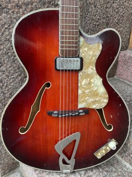 HOFNER "VERYTHIN SINGLECUT" 1962