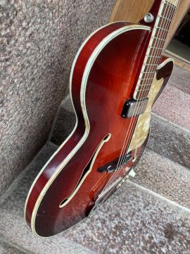 HOFNER "VERYTHIN SINGLECUT" 1962