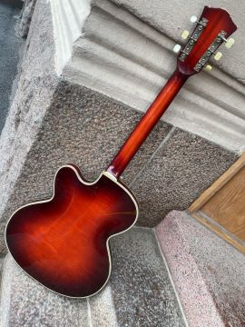 HOFNER "VERYTHIN SINGLECUT" 1962