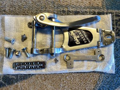 BIGSBY B7 + VIBRAMATE V7 + SCHALLER BRIDGE