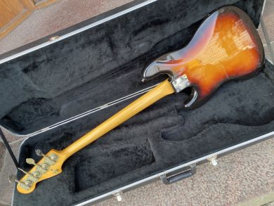 FENDER JV 60´s JAZZ BASS 1984